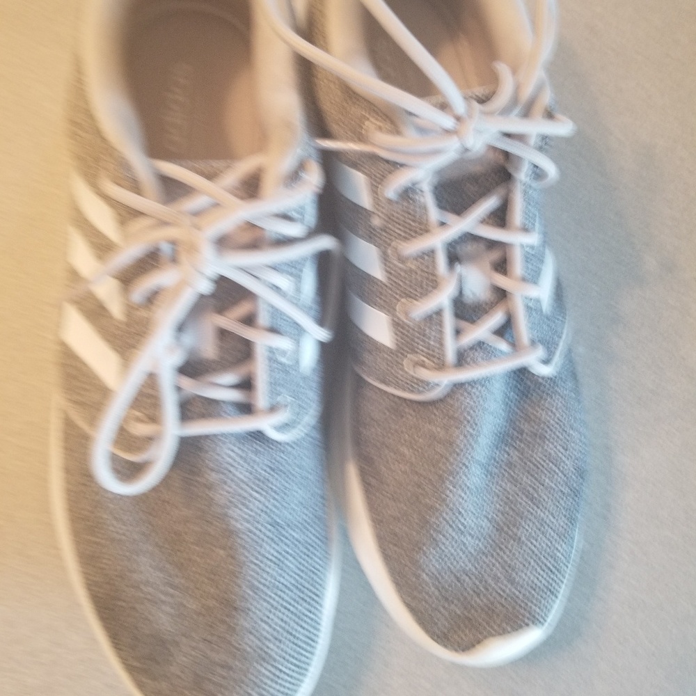 Womens sneakers